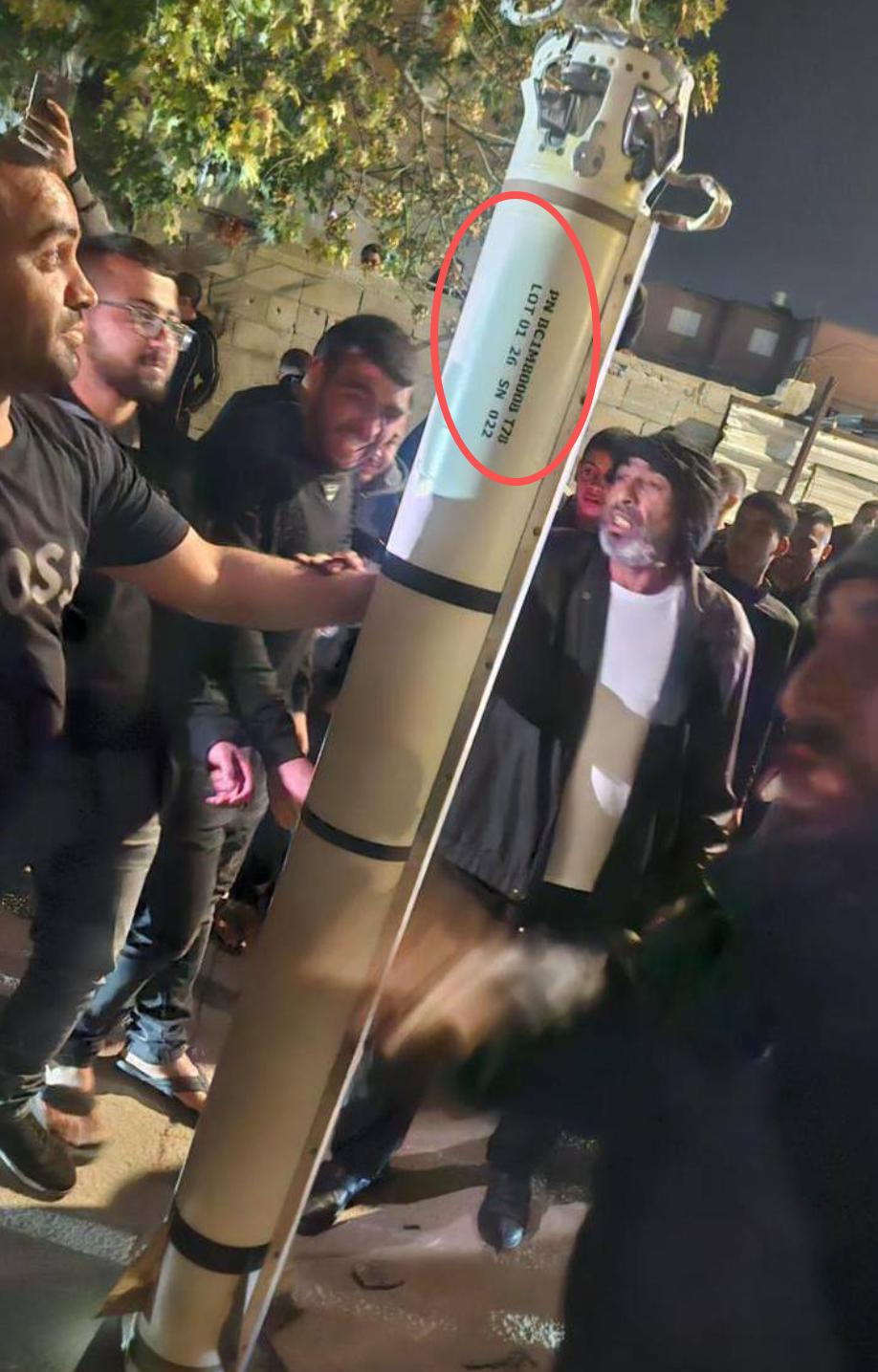 谁能想到，一直硬气到底、放话要把战火再烧一个月的以色列，竟然猝不及防地踩了一脚急