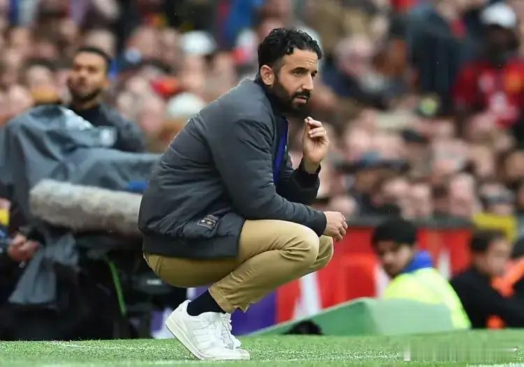 英超主帅权力边界之争：从曼联阿莫林风波看四大管理模式 战平利兹联后，曼联主帅阿莫