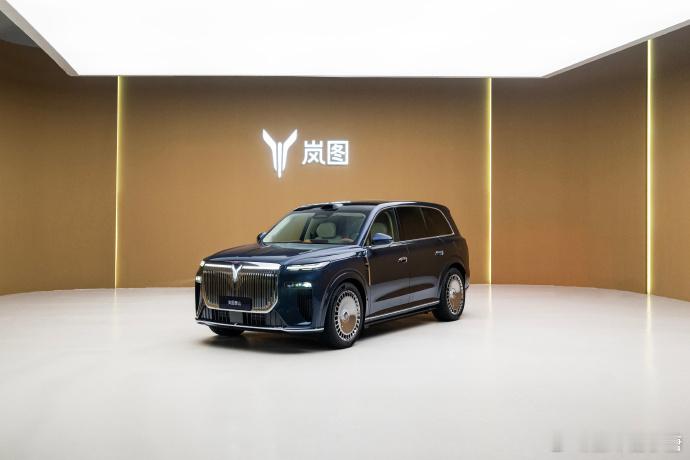 它来了它来了，岚图带着它的“泰山”就来有大电池➕插混，有乾崑智驾 ADS 4➕鸿