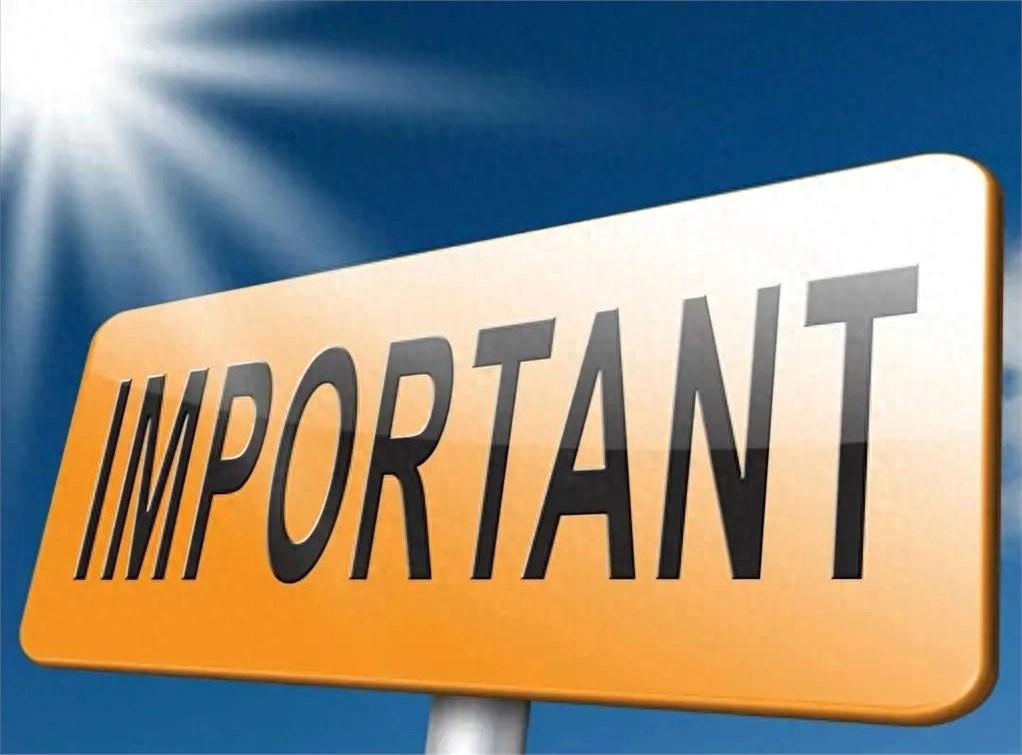 后背发凉，昨晚和一个在券商自营做了十几年的朋友吃饭，他压低声音跟我说，别看今天一