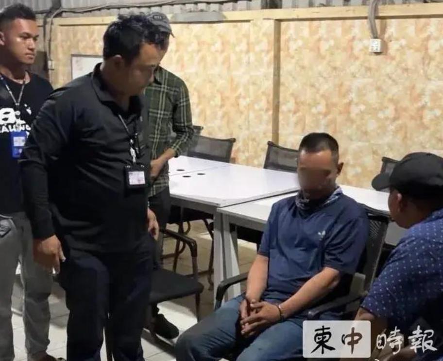 据柬媒报道，一名柬埔寨男子日前闯入当地一家诊所，见店内仅有中国女医生一人，便谎称