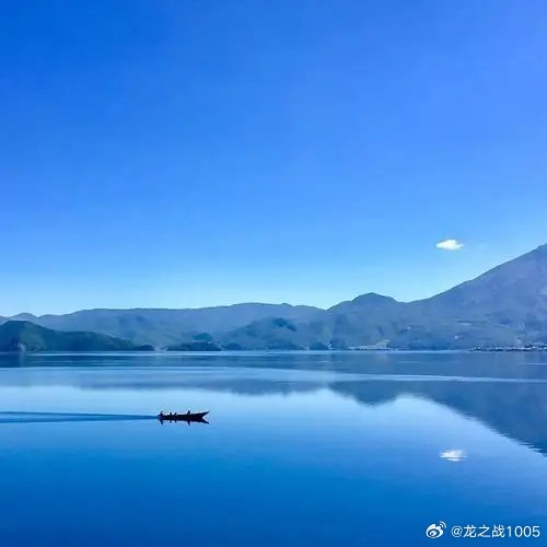 肖战人生贵在自律自强，少一点空想，多一分实干，把平凡的日子打磨出彩，坚持不懈，定