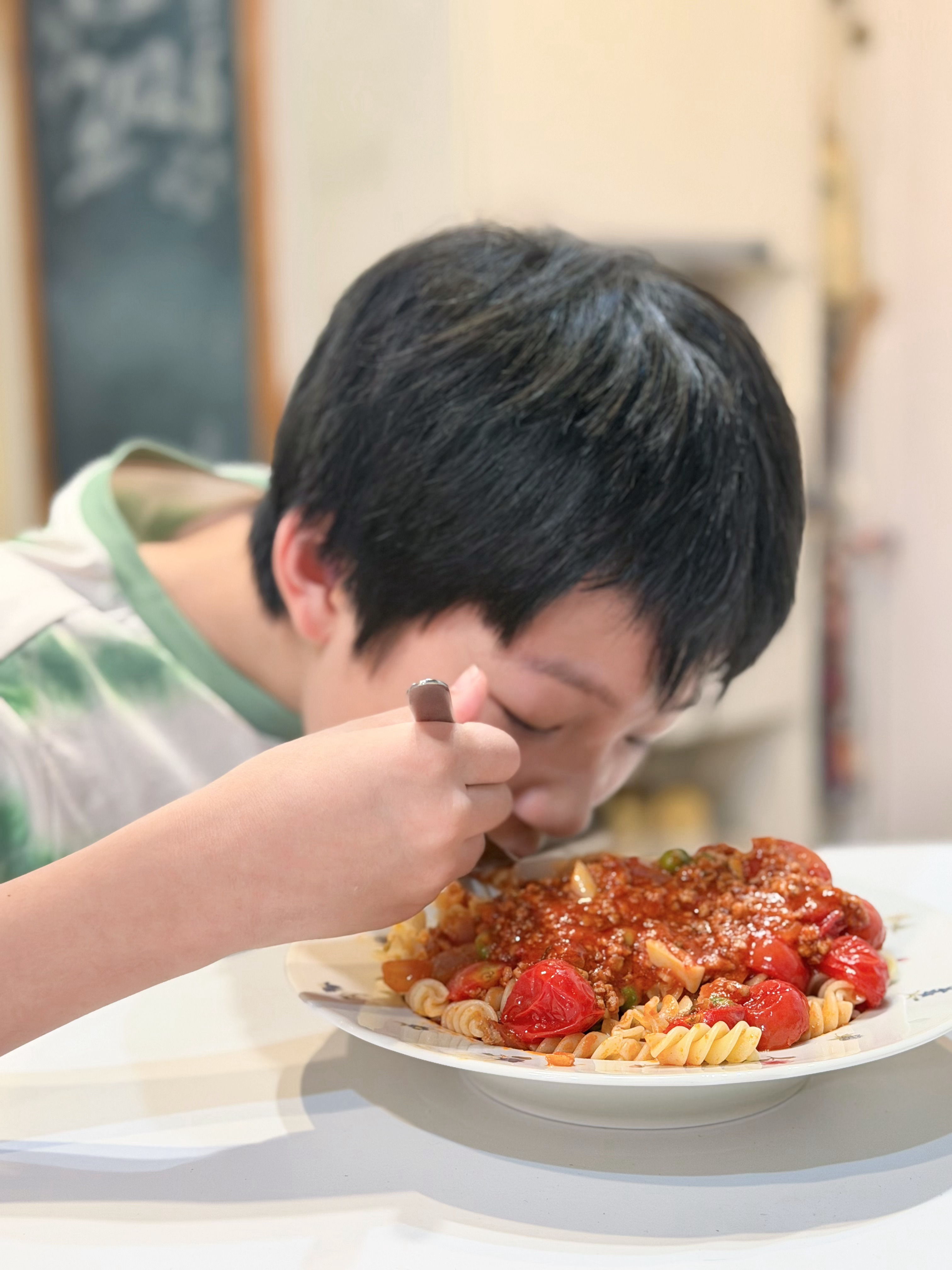 添爸版番茄肉酱意面[嘻嘻][嘻嘻]。 ​​​