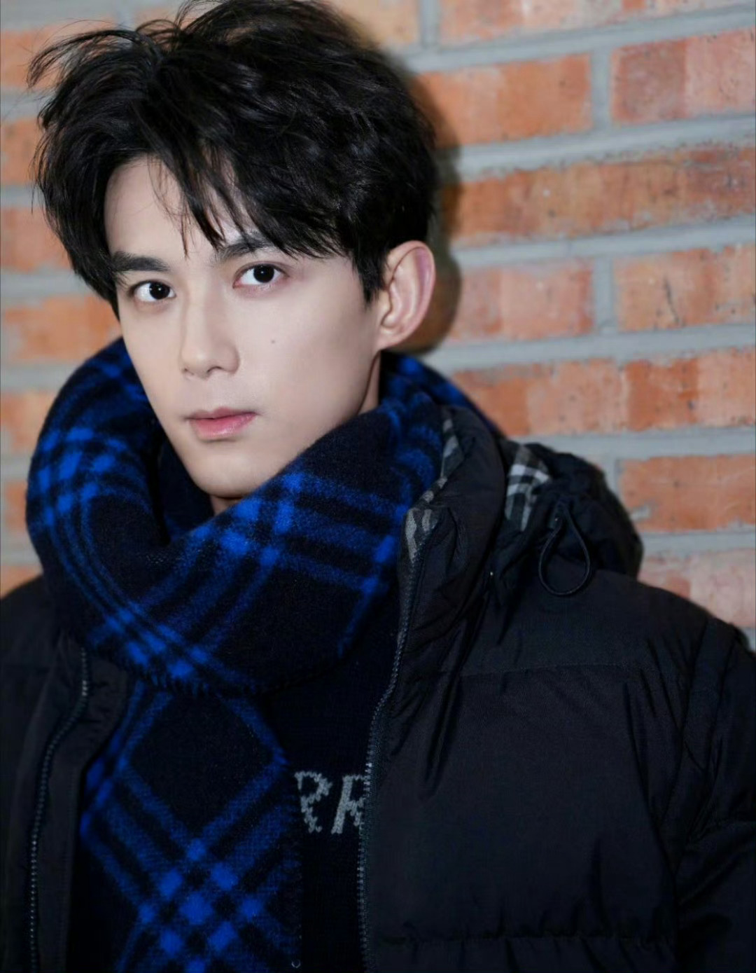 吴磊、张婧仪、陈丽君、张康乐同品牌时尚大片这牌子审美和眼光不错选的艺人都很适配 