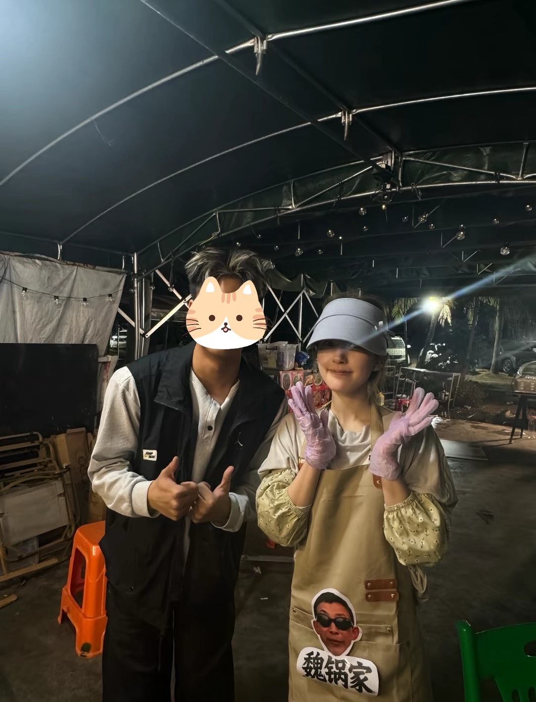 谁懂，她真是特别萌的一个小女孩..古灵精怪的满足自己很小很小时候想要做的那些奇怪