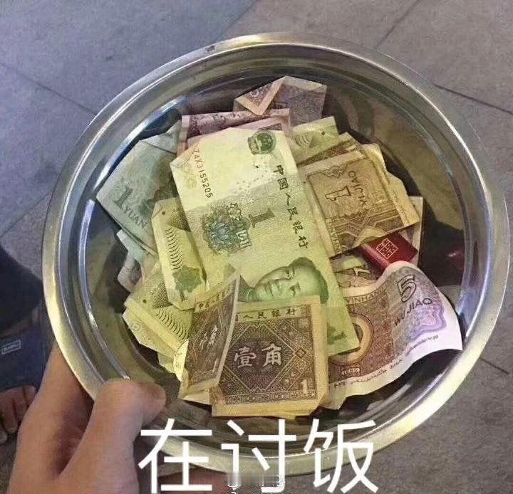【#天猫双11万省节#】今日虽万圣节，但我要过万省节！当万圣节邂逅天猫双11万省