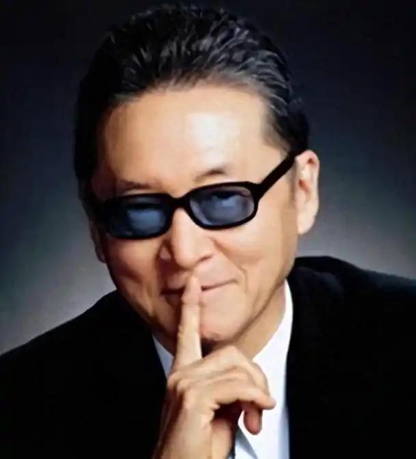李敖早年间说过一句戳透人心的大实话：人性这东西，根本就不该拿去试探。当年他入狱服
