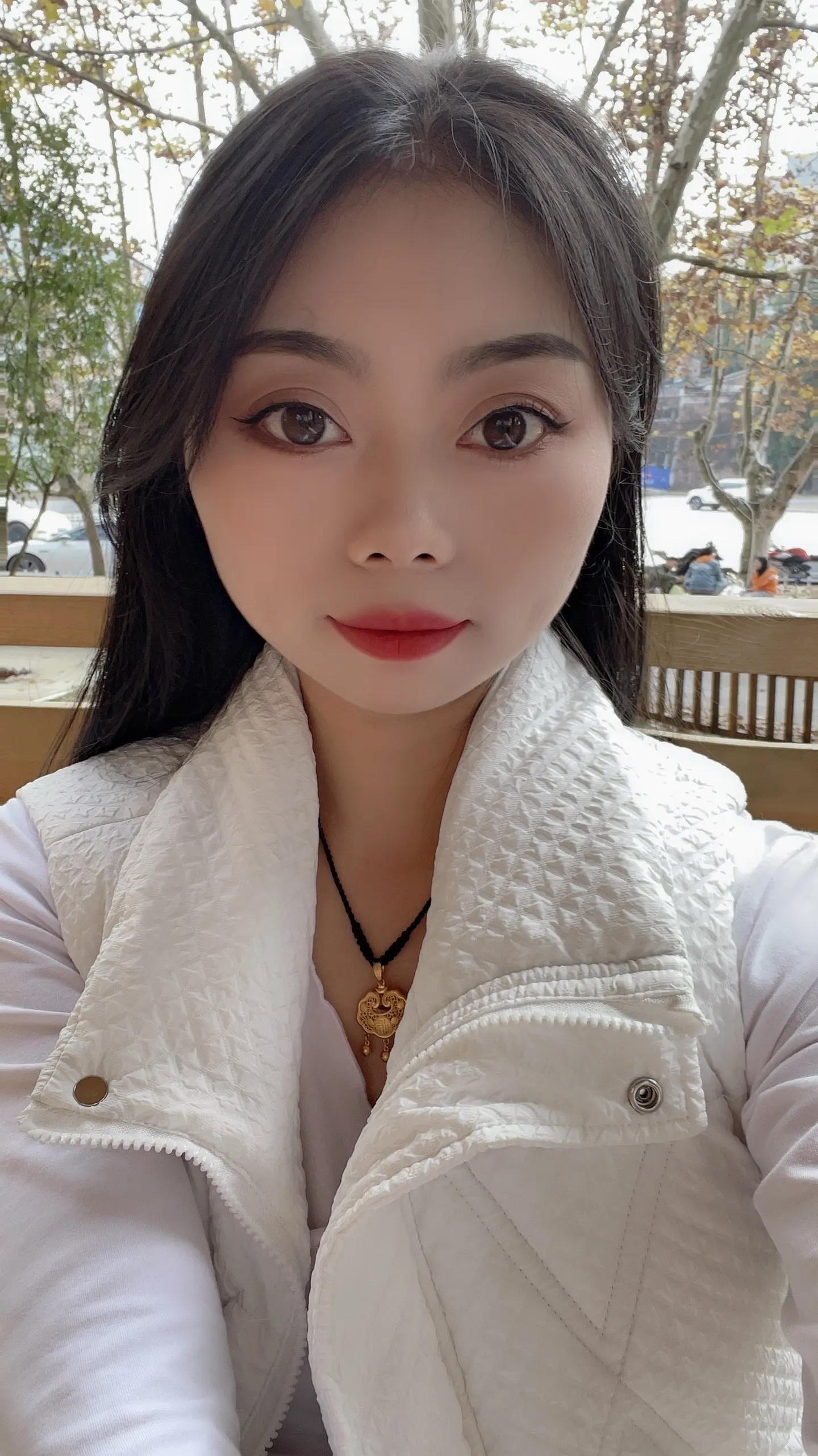 二十年前靠爹娘 二十年后靠小郎 如今谁也靠不着 千斤担子一人扛