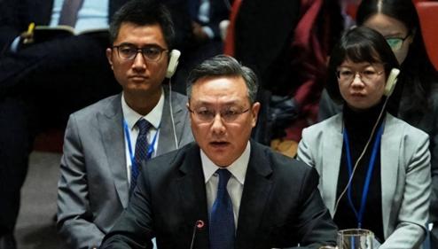 日内瓦现场风暴升级！42国联手向中国施压想逼出一个道歉，没想到中方当场亮剑，美国