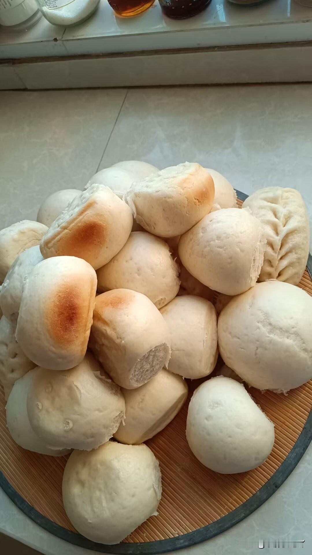 瘦子天生就是瘦子，我女儿，甜了不吃，酸了不吃，咸了不吃，淡了不吃，反正吃东西就是