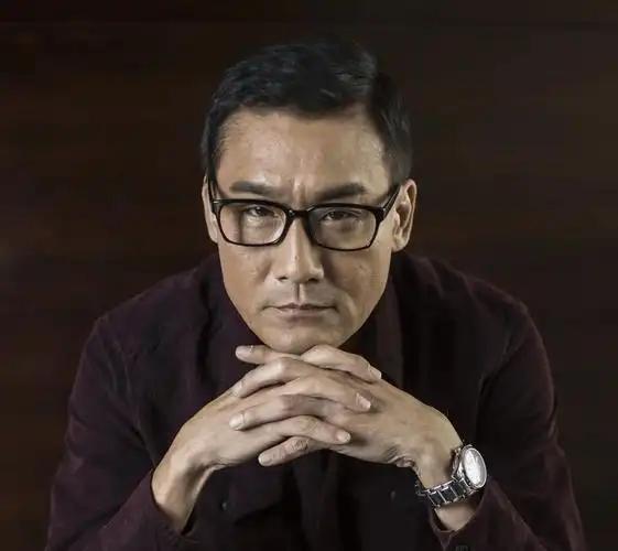 婚恋专家说过一句很刺耳的话："所有没出轨的男人都想出轨，只是没条件。没权，没钱，