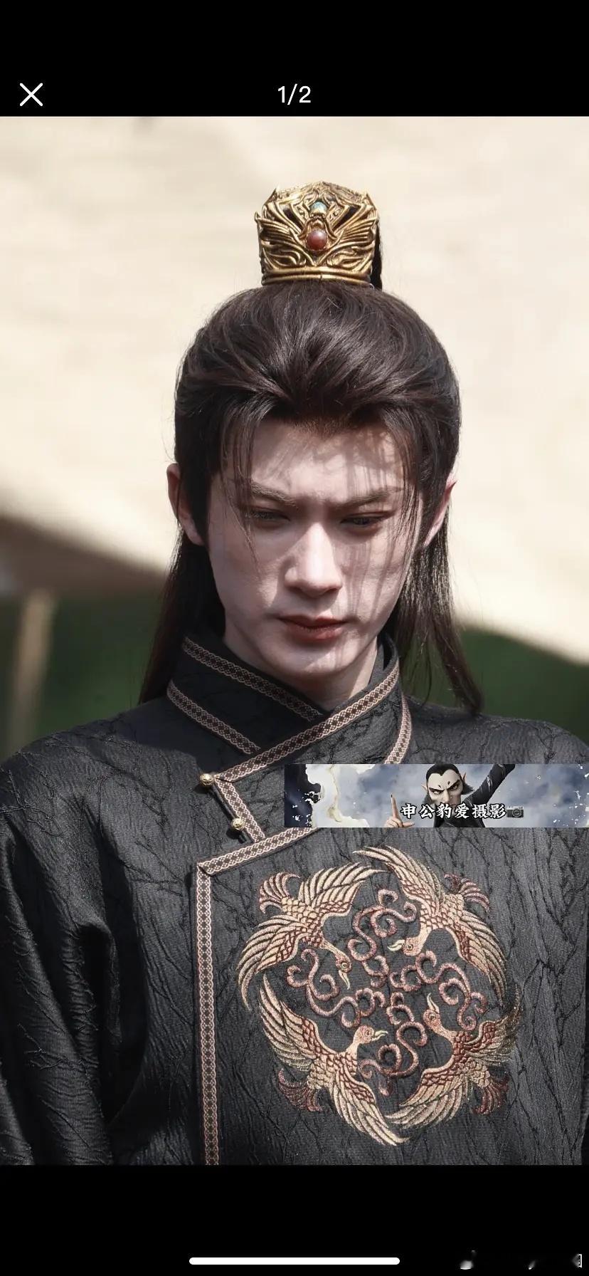 檀健次这皮肤怎么了？差点没有认出来他，好像粉底液将军2.0，妆感太重都浮粉了 
