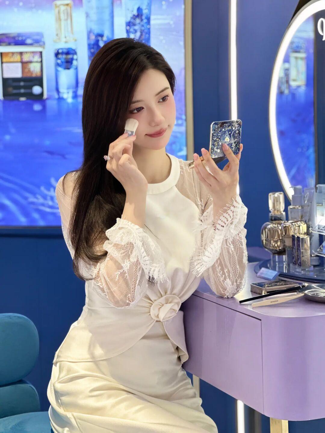 ✨今天是CPB钻光市集的小美人鱼🧜‍