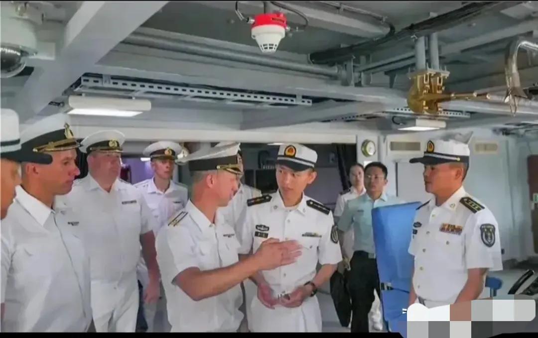 俄要重振海军舰队雄风，还得依靠东方大国！

据俄罗斯媒体报道，俄海军司令叶夫梅诺
