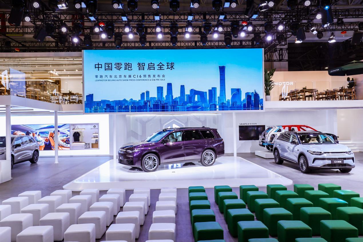 零跑C16正式发布，为啥能成为家用的最佳答案？
 
要说年轻人买车最注重的方面，