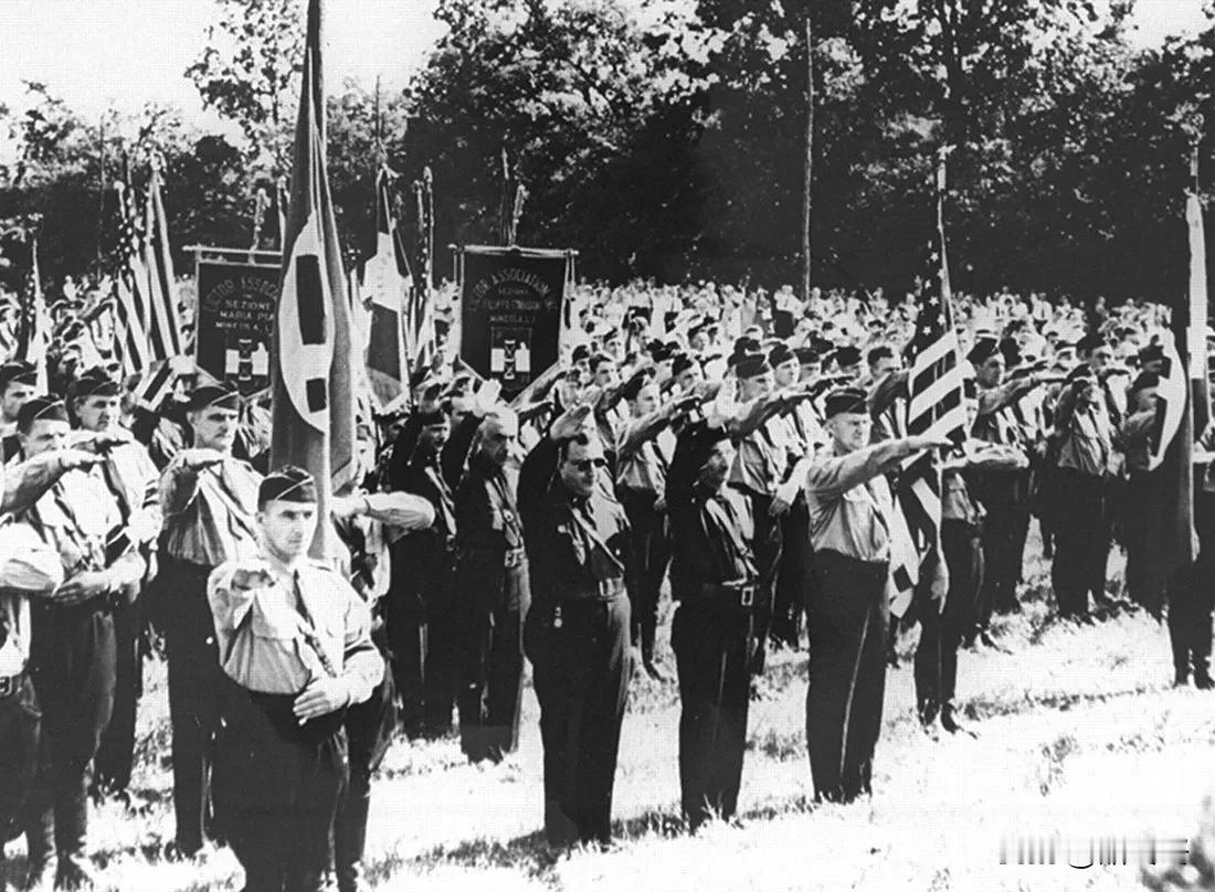 1930-1940年，美国的纳粹夏令营

在20世纪30年代后半期，美国各地出现