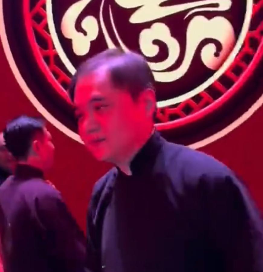 算合照吗[你好]祝二位演员朋友开开心心又一年[2025][气运之子] 