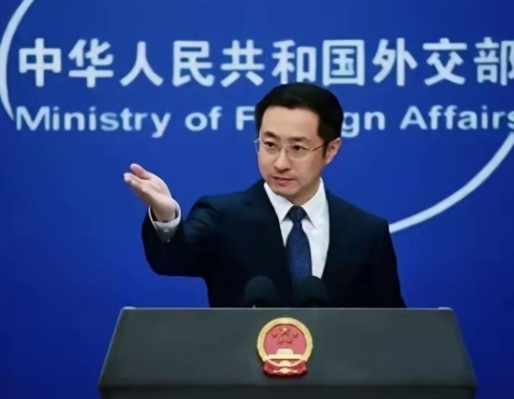 外交部新闻发言人正式对外宣布：应中国的邀请，美国总统唐纳德・特朗普，将于 5 月