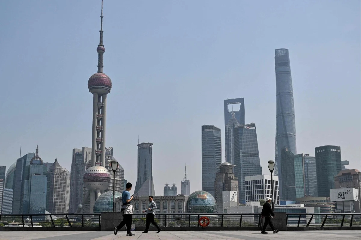 【越来越多香港学生赴内地暑期实习 ，AI、金融等行业受青睐】据《南华早报》7月7