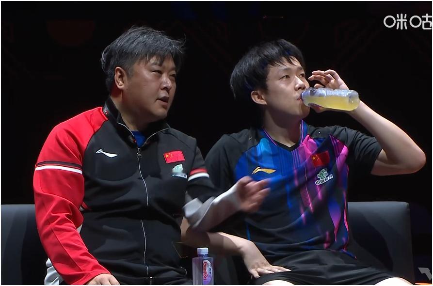 大勒布伦一向不太服王楚钦，这次1比4完败，应该服气了吧。大布的心理防线被打崩溃了