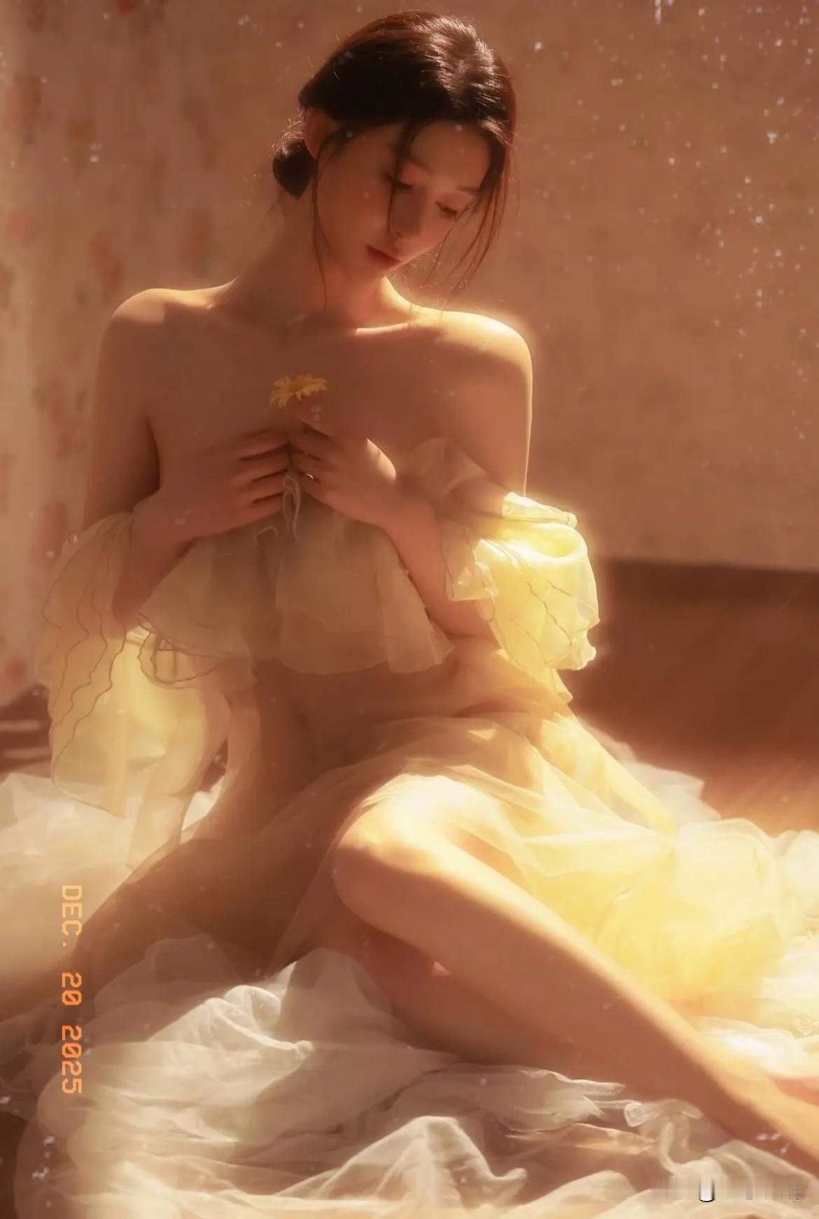 真没想到，
住了十几年的小区，
竟藏着这么多光鲜的隐秘，那些看着貌美精致、不用上