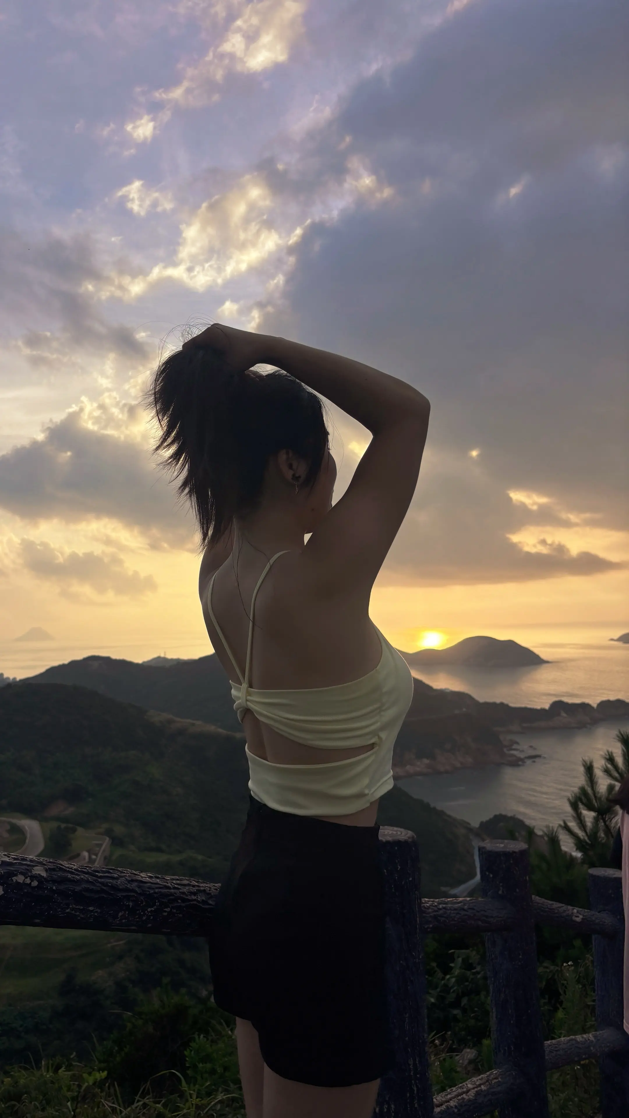 最能治愈人的，就是这世间的风景，把心交给天地，所有的迷茫和不安，都能放下