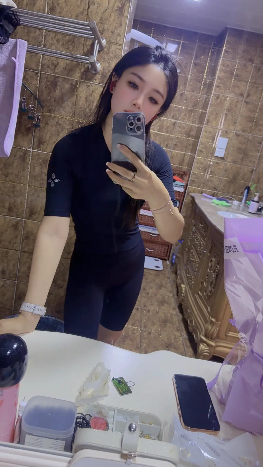 为什么喜欢紧身衣 呢？😂