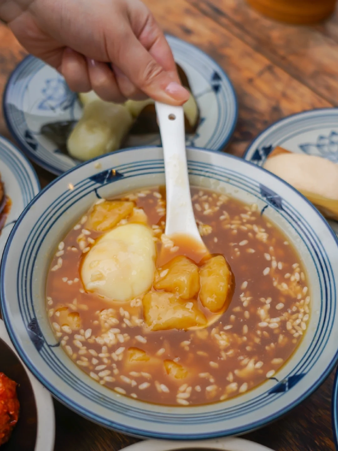 都江堰必打卡美食，就爱这一碗醪糟汤圆