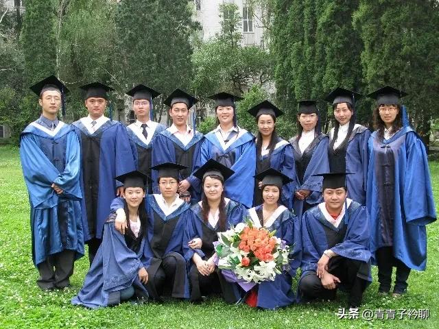 清华大学发表了一份调研报告，指出本科生留在国内就业人数达到90%以上，报告还指出