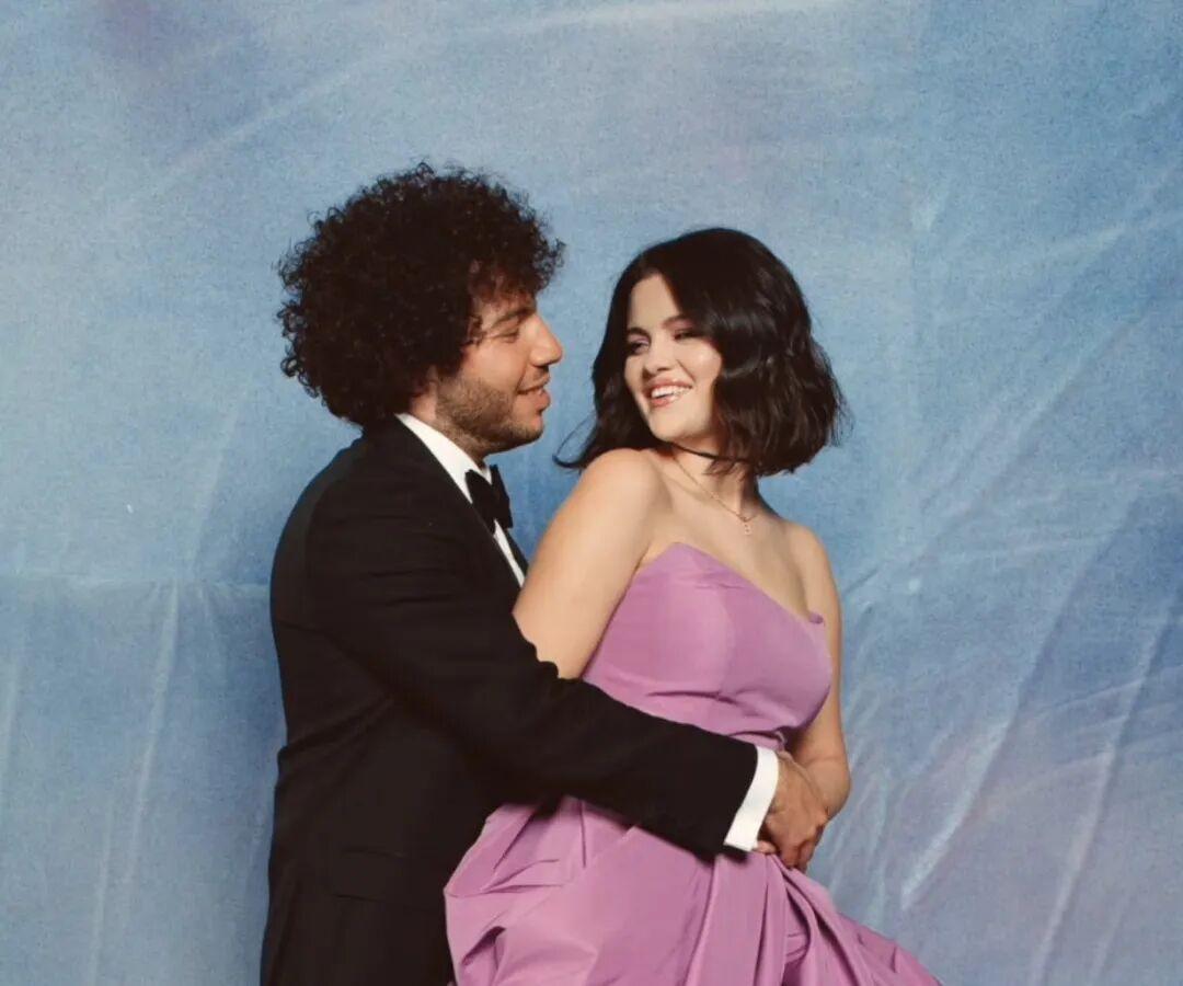 Selena Gomez 和 Benny Blanco 明天结婚举办婚礼，希望大