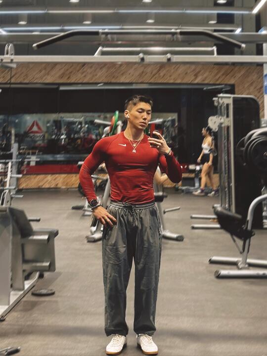健身｜早训 Nike pro Boy