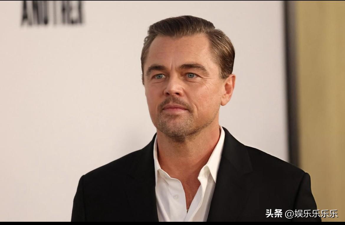 他打算回归颜值路线了，谁也别阻止他！
我去 起猛了，起猛了，今天小李子Leona
