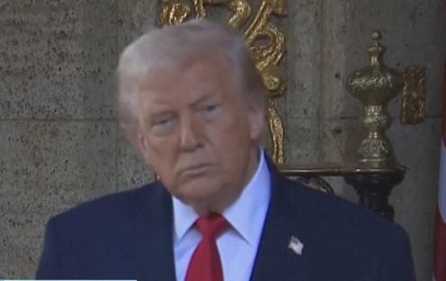 特朗普公开捅破窗户纸：北约啥用没有，关键时刻全是“逃兵”，美国以后谁都不靠，只靠