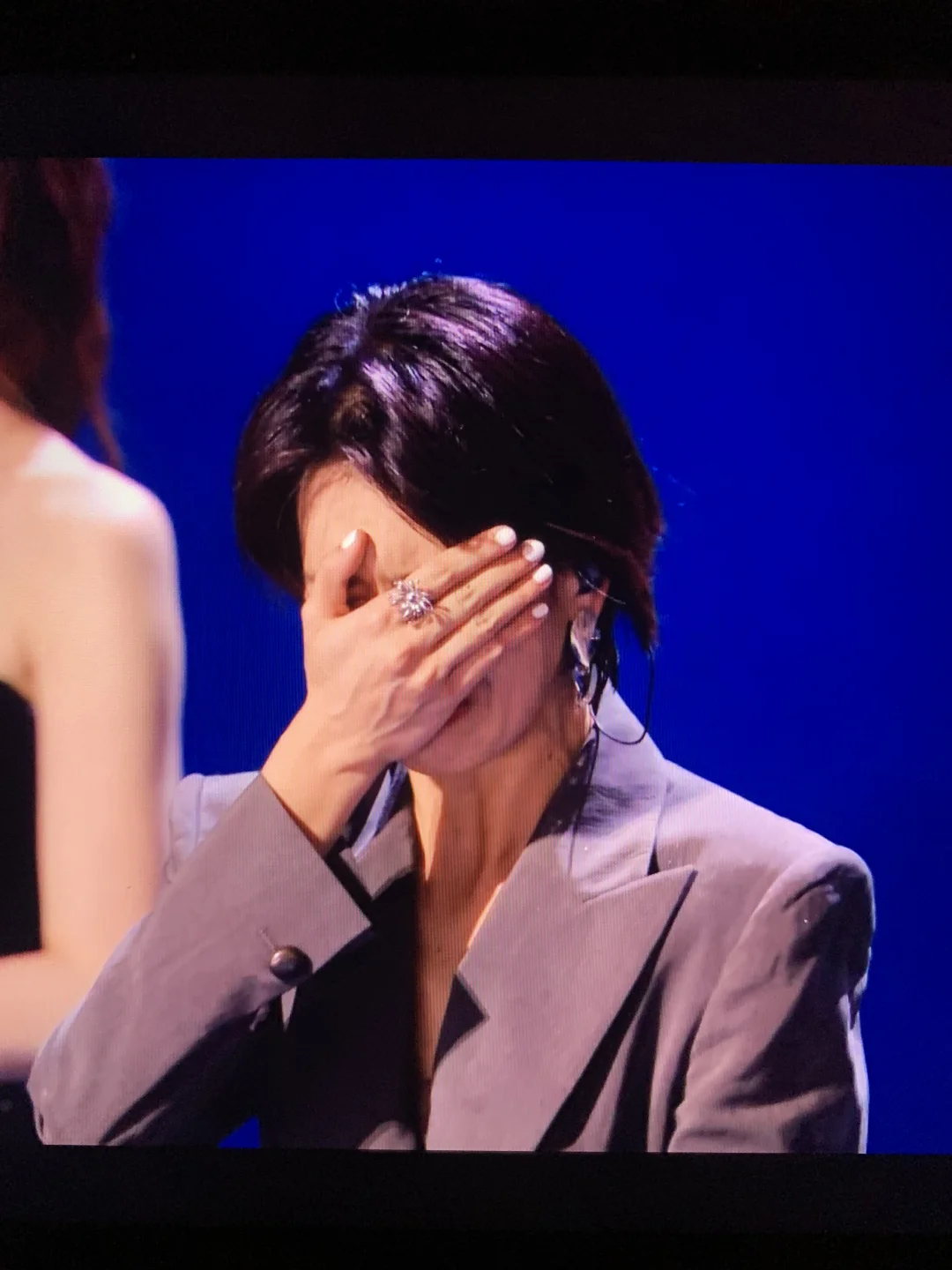 年度总冠军她哭了😭