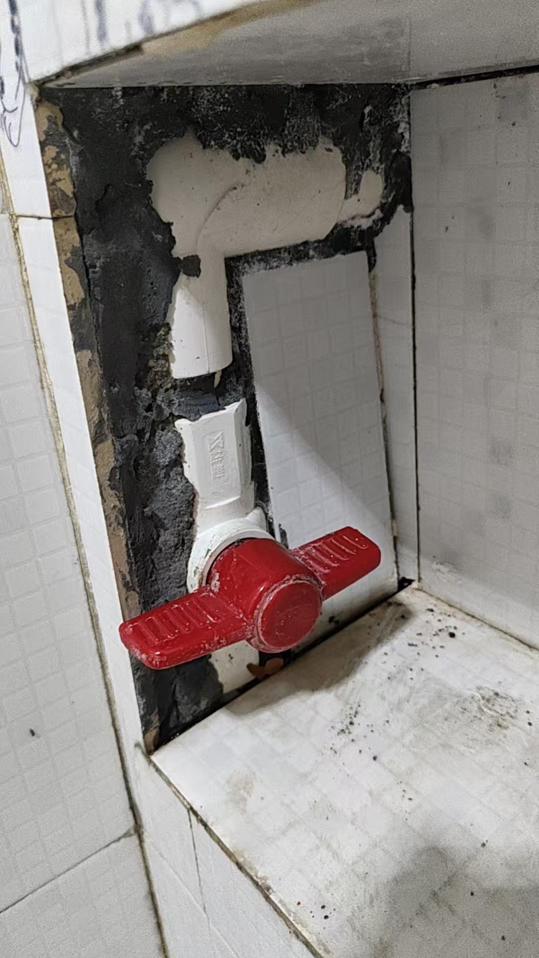 卫生间漏水怎么维修? 装修水电时，网线和光纤该怎么安装 水路总阀漏水6楼三张贵吗