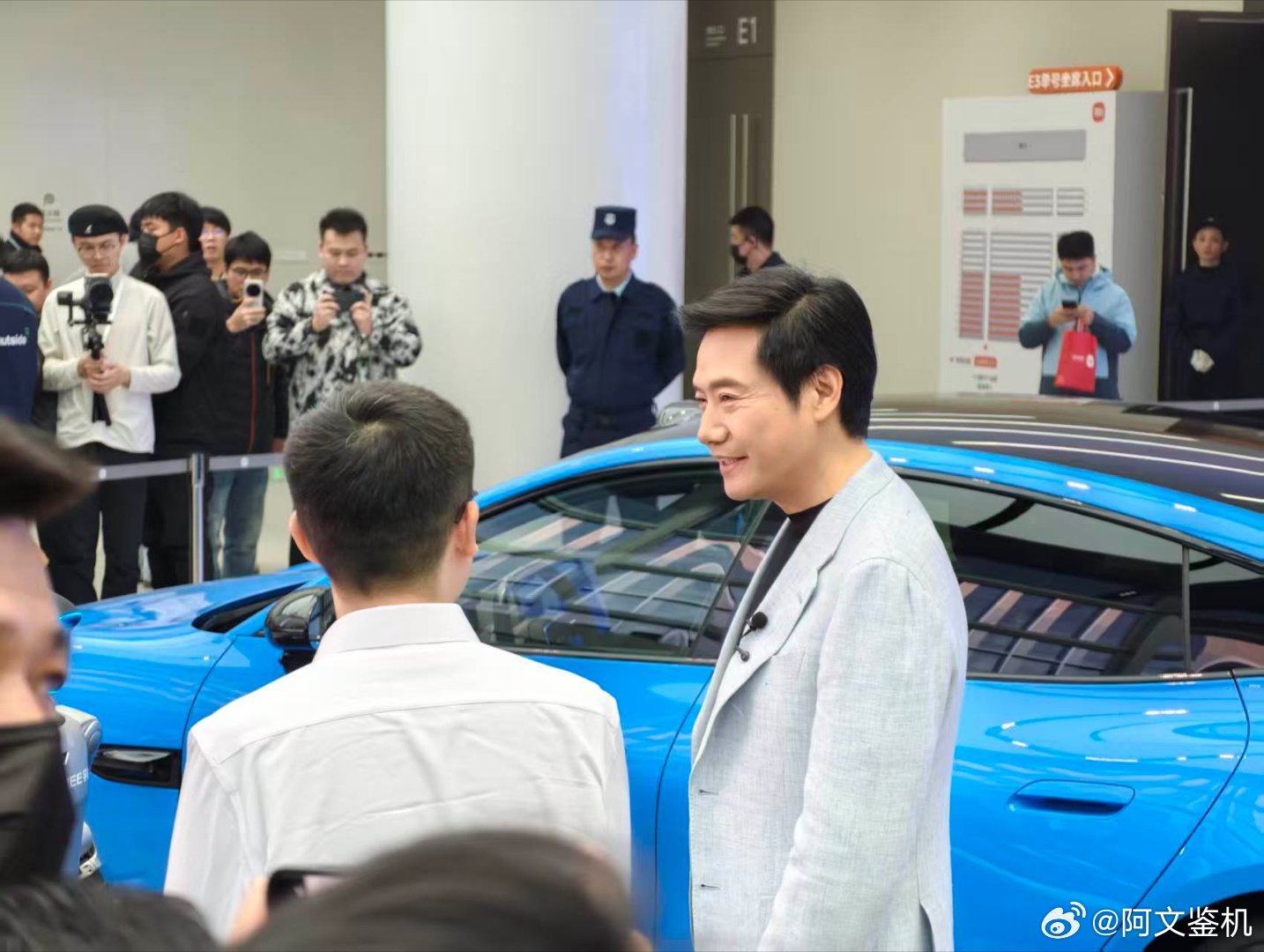 这是我第一次来小米的发布会发布厅，昌平区的发布厅，好像也是第一次开园，以后估计每