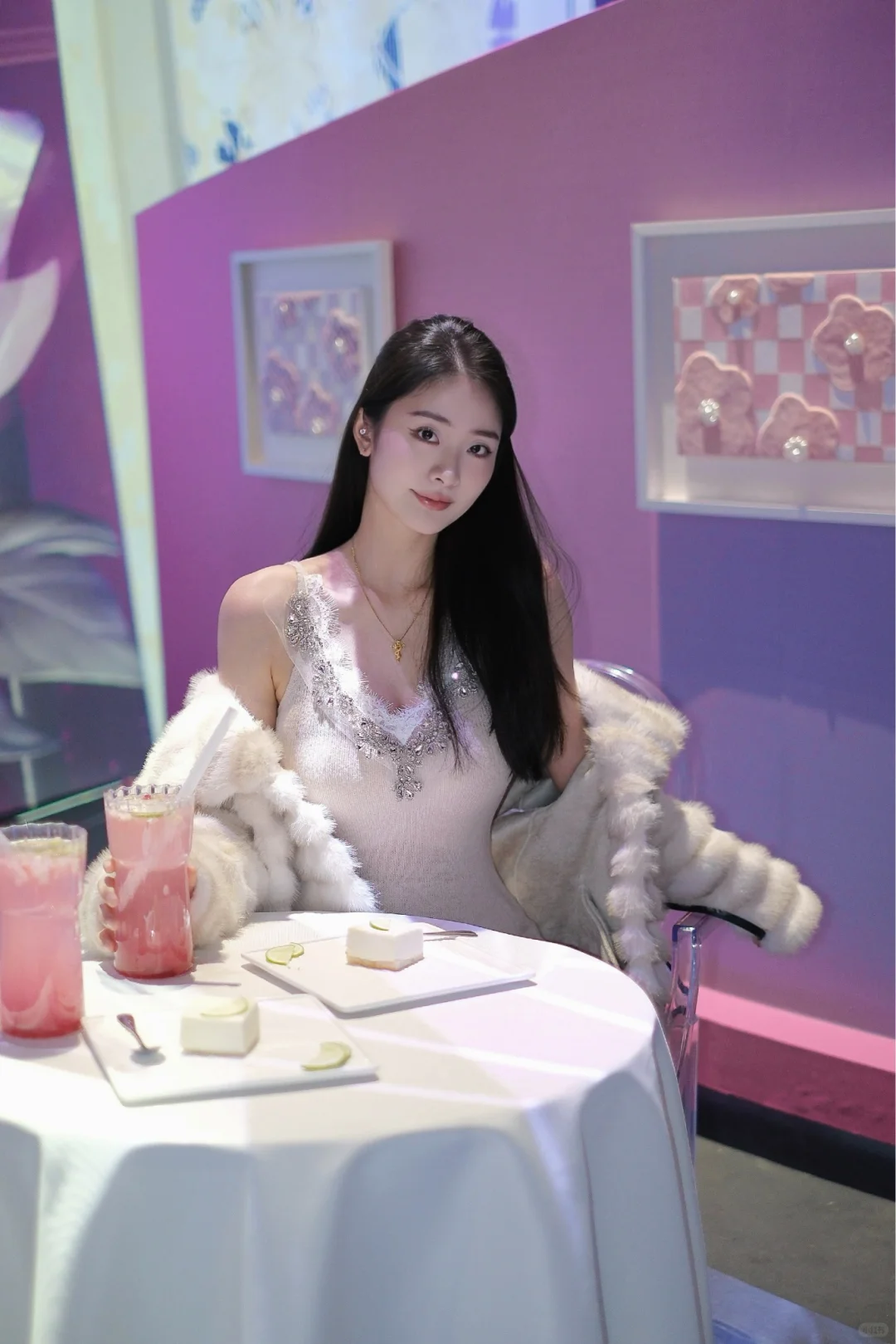 这展 绝了｜在电子花园喝下午茶