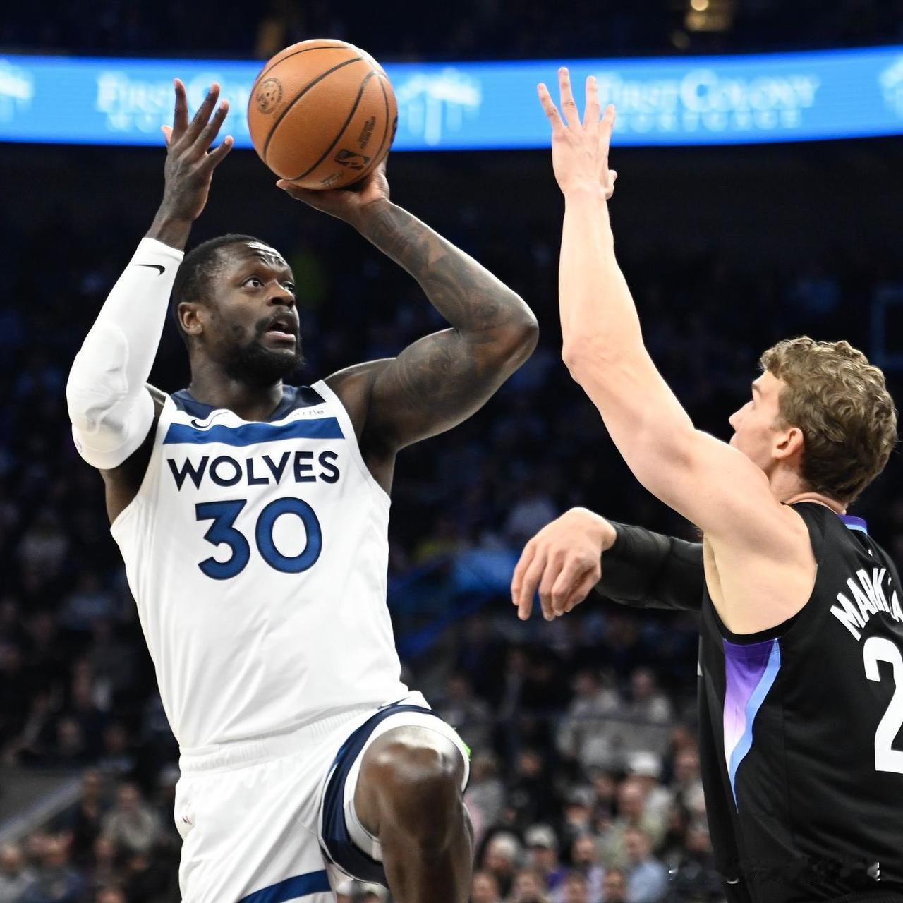 随着NBA自由球员市场临近，以下列出了一些最具潜力的自由球员💰：

-詹姆斯·