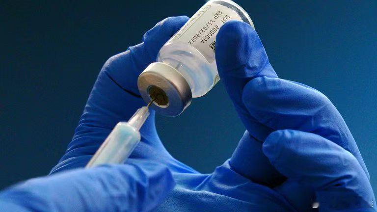 1、母亲未接种疫苗的婴儿死于百日咳2、自 1 月以来，CDC 约有 3000 名