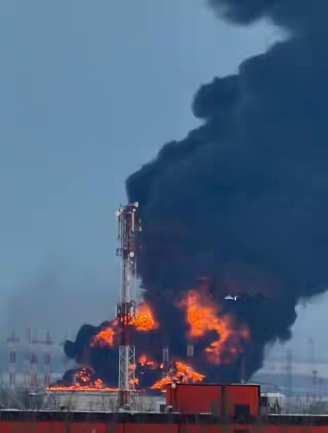 乌克兰无人机袭击鞑靼斯坦共和国石油基础设施 一夜之间，位于鞑靼斯坦共和国阿尔梅季