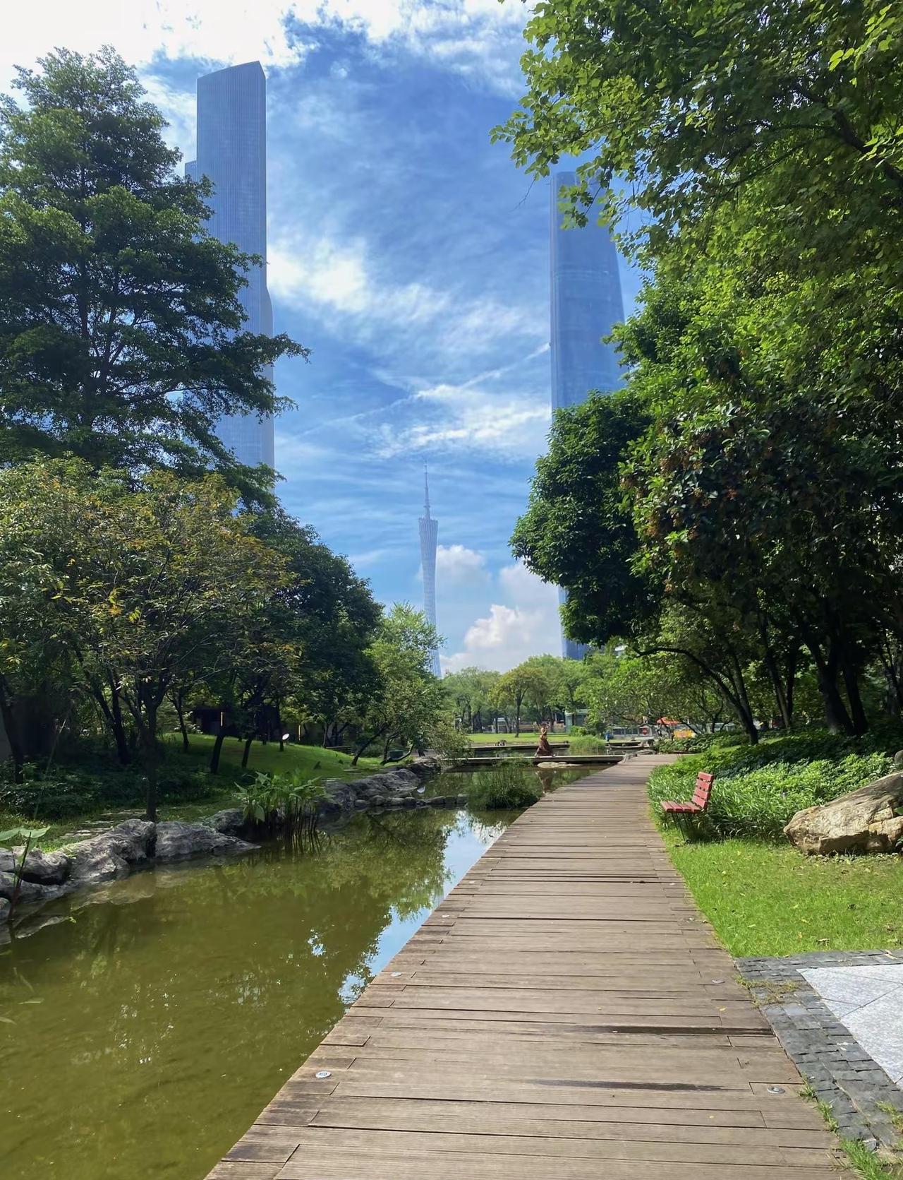 珠江新城 广州 广州塔 广州风景 花城广场