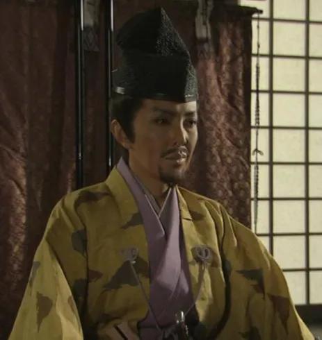 北条时村，是日本镰仓幕府时期的重要人物，他出身于北条氏家族，是镰仓幕府中的重臣。