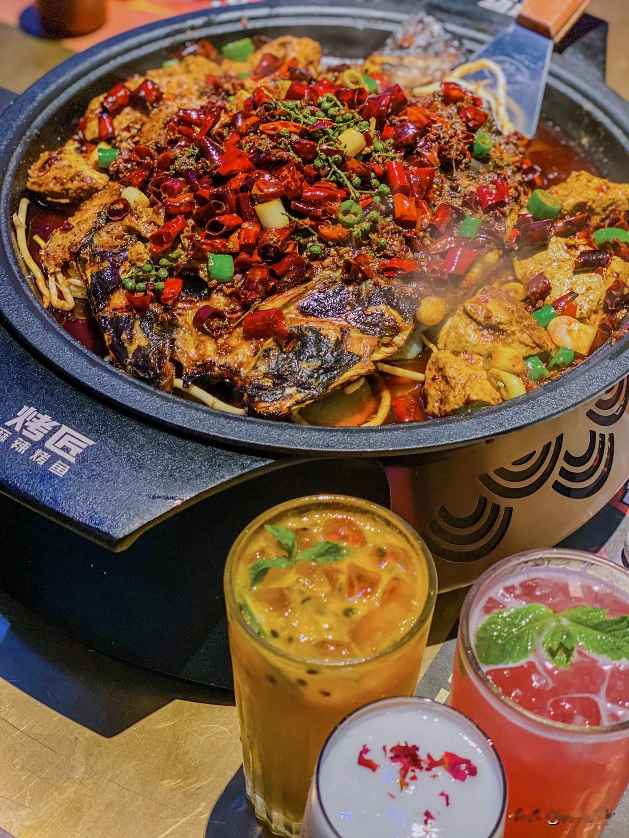 生活需要烟火，也需要静静的美好，玩乐君最爱的麻辣烤鱼烤匠又又又开新店了，这次有点