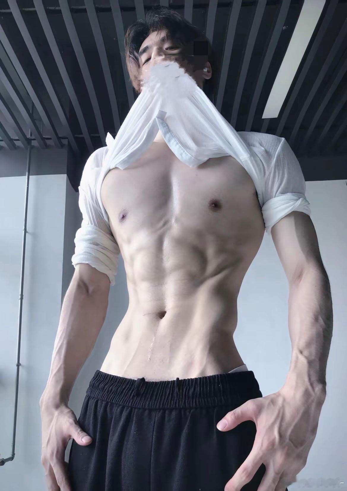 冷白皮 ​​​