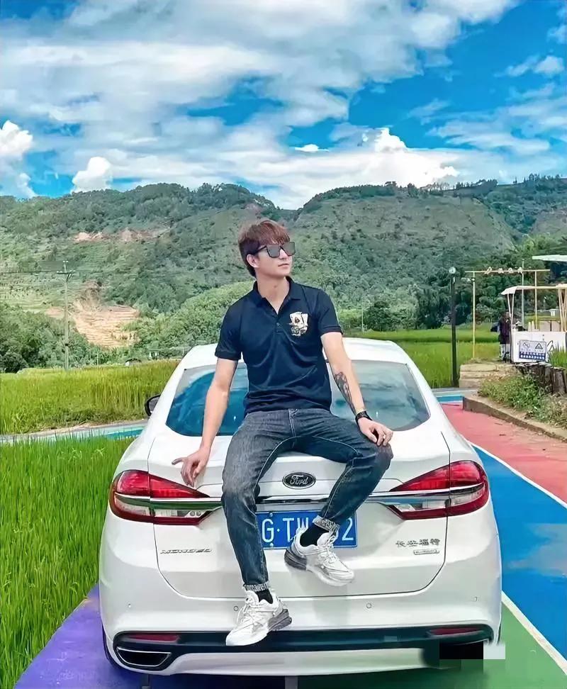 #普通人努力存钱的意义是什么?#普通人努力存钱具有多方面的重要意义：
 
一、提