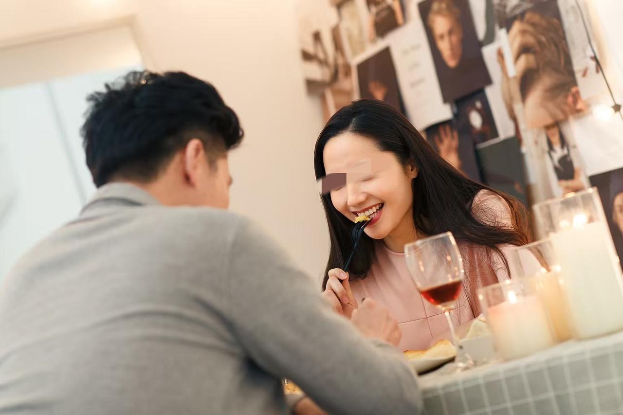 判的太轻了！陕西西安，37岁无业游民没钱没对象，他在婚恋网上看到一女子信息，瞬间