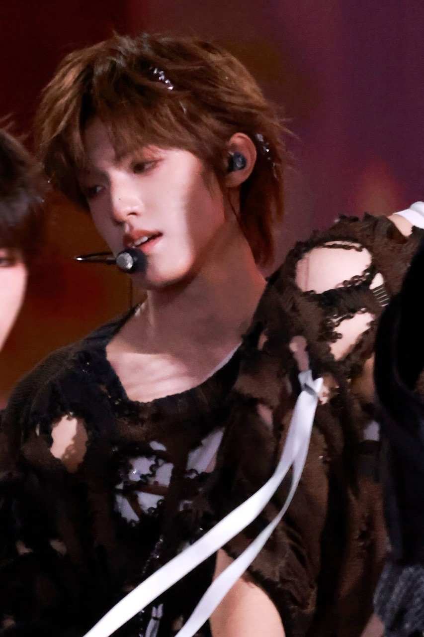 张泽禹新音戒断张泽禹鼻尖痣 张泽禹鼻尖痣，开始新音戒断 