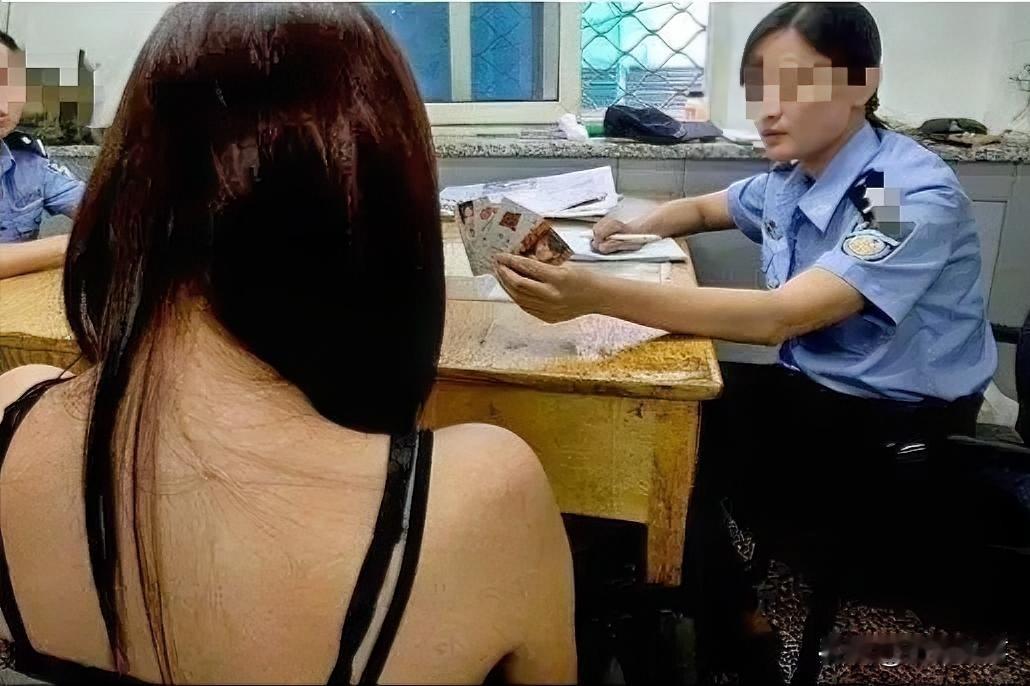 “见过荒唐的，没见过这么荒唐的！”
贵州，一男子半夜花150元找来失足女进行交易