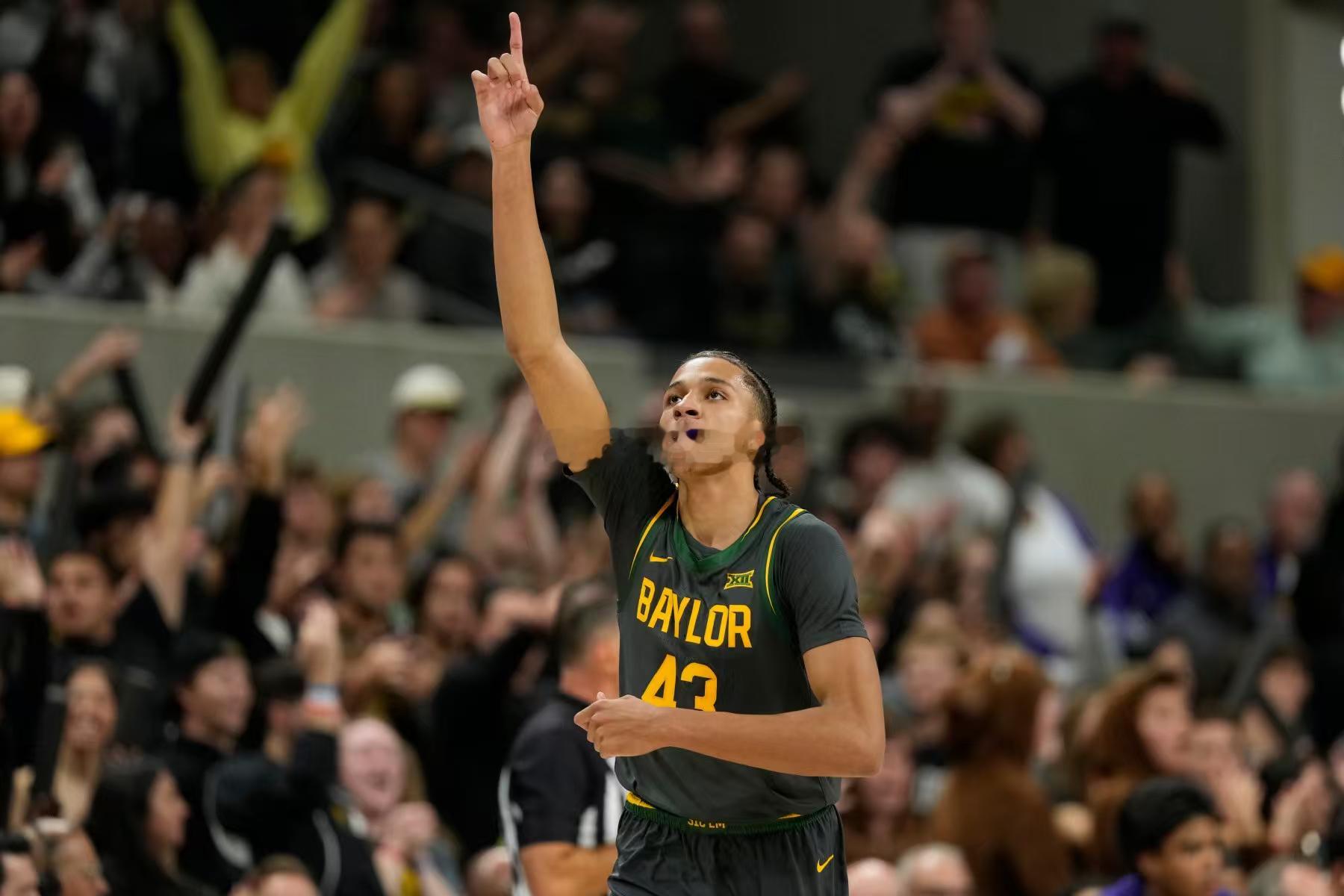 根据美国选秀媒体DraftExpress记者Jonathan Givony的消息