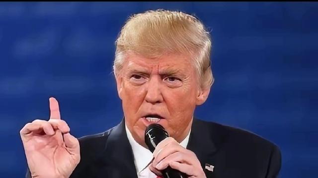 特朗普曾再次通告全球：台湾问题是中国自己的问题，美国尊重中国的任何一个举动，中国